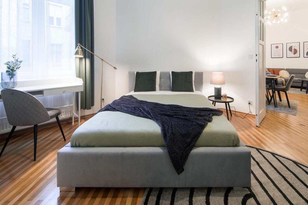 Wawelove Pilsudskiego - 3 Bedroom Apt. With Balcony And Free Parking! Apartament