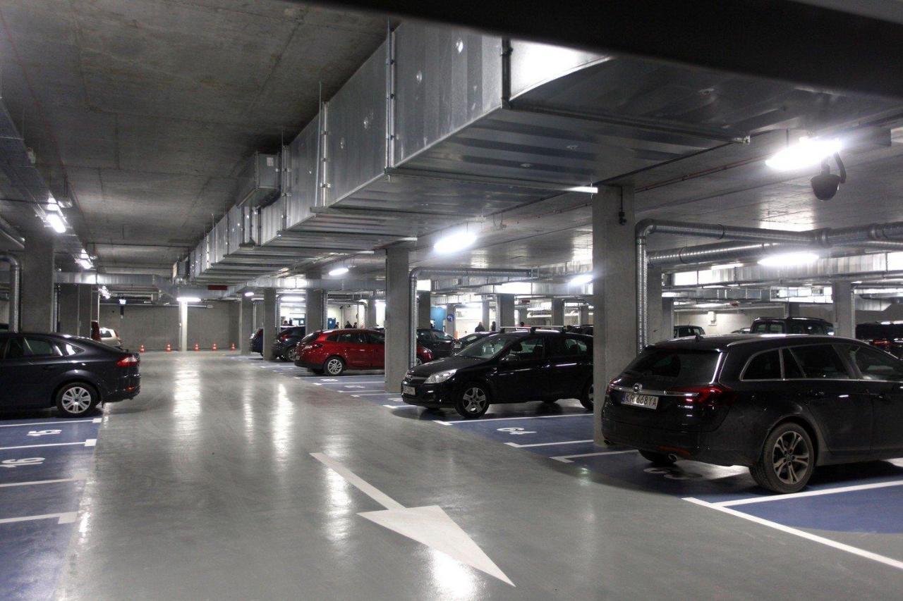 Apartament Wawelove Pilsudskiego - 3 Bedroom Apt. With Balcony And Free Parking!
